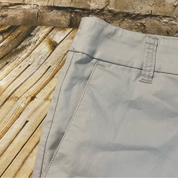 J Crew Gray Chino 9” Frankie Cotton Stretch Bermuda Shorts - Picture 2 of 5